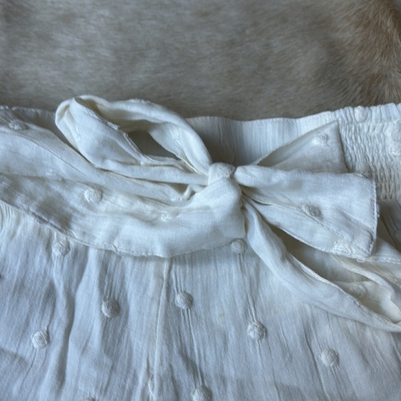 O’NEILL Cream Textured Pom Pom Shorts - Picture 4 of 13